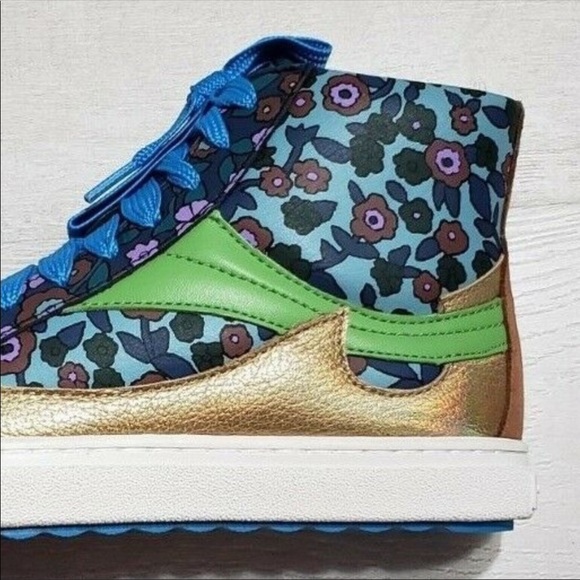âSOLDâđĽLAST ONEđĽCOACH Floral Gold Leather Hi Tops SZ 6 - Picture 3 of 8